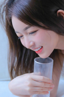 日本试看60秒做受小视频第12集